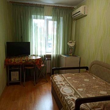 Продам 3 КОМНАТЫ, коммуна, от хозяина. Торг уместен