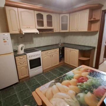 Продаж 1 кімн з меблями в центрі біля швейної фабрики