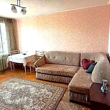 Здам 2-кімнатну квартиру в Оболонському районі, вул. Автозаводська, 11.