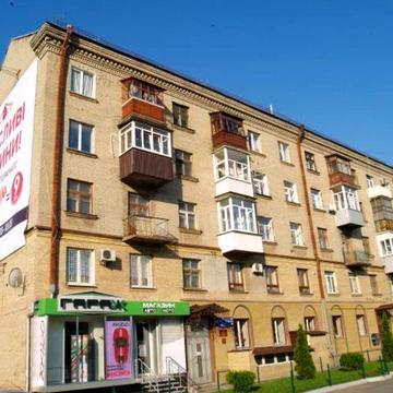 Здам 2 сталінку  метро Центральний ринок