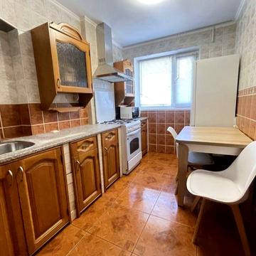 Продаю 3к квартиру пл.Перемоги у чудовому стані