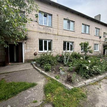 Квартира з частковим ремонтом