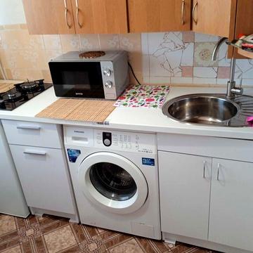Оренда 1 км кв по вул Довженка 8 від власника