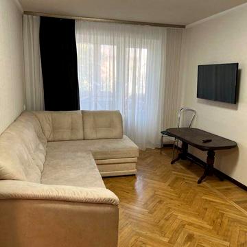 Сдам 2 комнатную квартиру  проспект Науки