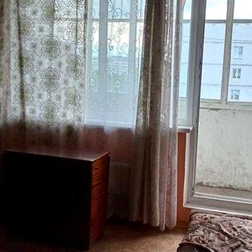 Продам свою 1-комнт. квартиру Роганский жилмассив