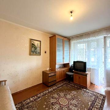 Продам 1ну кімнатну квартиру на Витрука.
