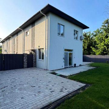 Продам новий будинок Хотів 90 м.кв. з меблями без%
