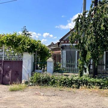 Продаю свій будинок