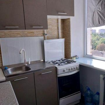 Сдам в аренду 2 комнатную квартиру Дзержинского 3я /проспект Центральный