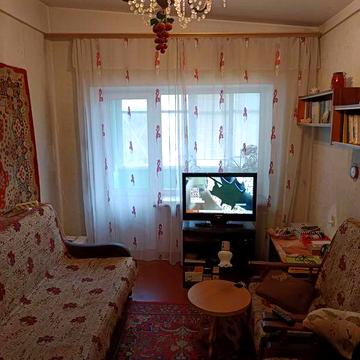 В продаже трехкомнатная квартира в жилом хорошем состоянии на Черемушках.