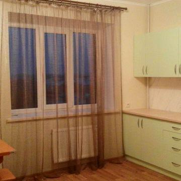 ПРОДАЖ 2-кімнатна квартира 74 м² Бориспіль район Зоряний вул. Баталіна цегляний будинок