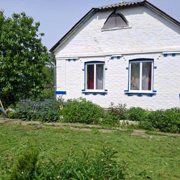 Продаж будинку в селі