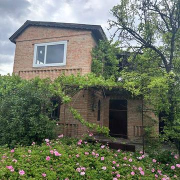 будинок біля міста розсрочка