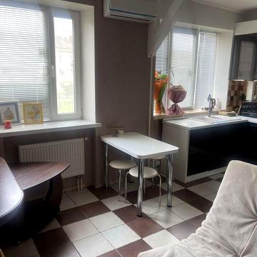 Продам гарну стильну квартиру в центрі міста
