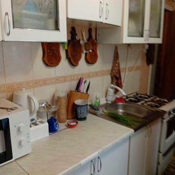 Продаю пол дома, передний фасад ст. Водопой, ул. Апрельская