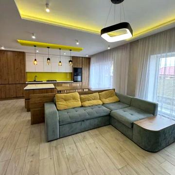 Продаж 2 поверхового будинку з гаражем і ділянкою на 2.3 сотки, 151 кв. м, Байківці