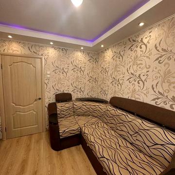 Продаж 2 кв 47 м Пр. Лісовий 17-Б Ремонт Перший поверх Газ Метро 20хв