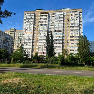 Продажа 3-х кім квартири вул. Рональда Рейгана, 14/33