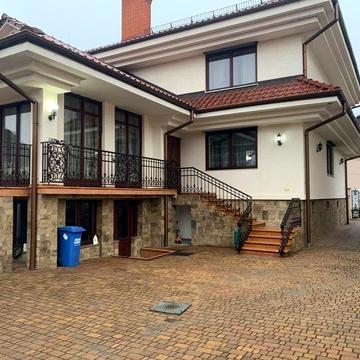 Оренда будинку в центрі Берегово біля термальних басейнів Жайворонок