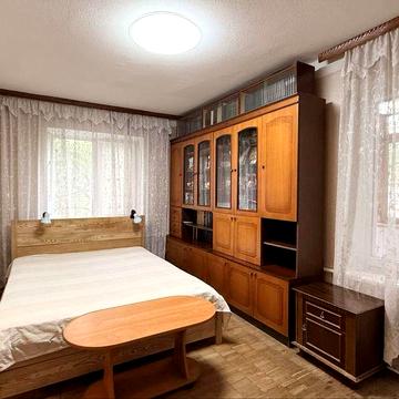 Продаж 2 кімнатна квартира, Святошинський р-н, вул Зодчих 28А