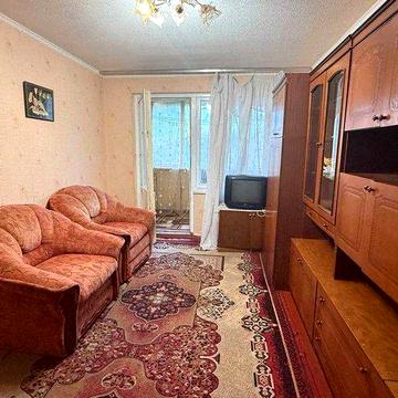Продаж роздільної 2-кімнатної квартири Київ Новобіличі Олега Мудрака