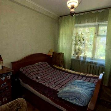 Продаж 3 кімнатної квартири на Івана Дзюби 2А