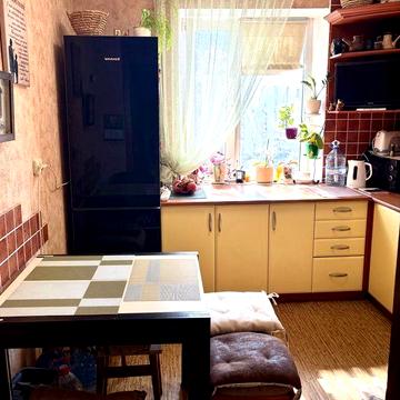 Тепла квартира з газом в затишному місці біля метро Харківськ
