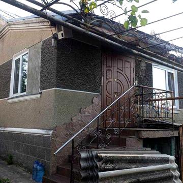 Продаж приватного будинку по вул. Дачна, місто Золочів Львівська обл.