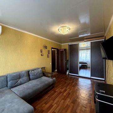 Продаж 2 кімн. квартири на 3 Східному вул. Лісового 33.