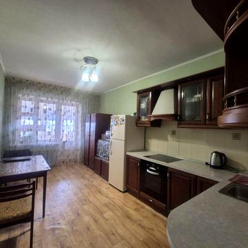 Продам 1 кім квартиру 62м2 на масиві Бровари
