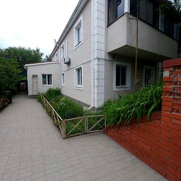 Продається просторий житловий будинок у с. Пухівка Броварського району