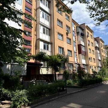 Продаю 3 кімнатну квартиру Паркова ПТЗ Юність