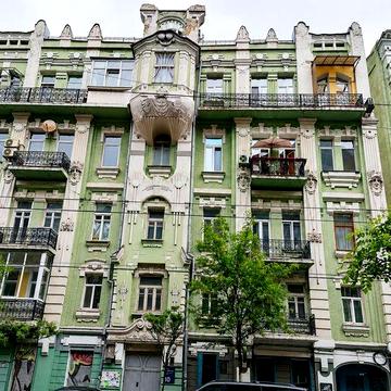 Продаж  1к,47 м. Центр  Михайлівська площа, Велика Житомирська  10