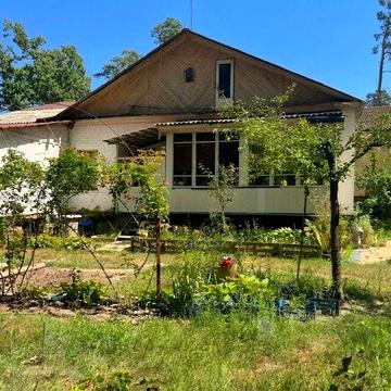Продаж частини будинку 98м². 3 кімнати. 13 соток. Гараж. 2 входи. ID:606