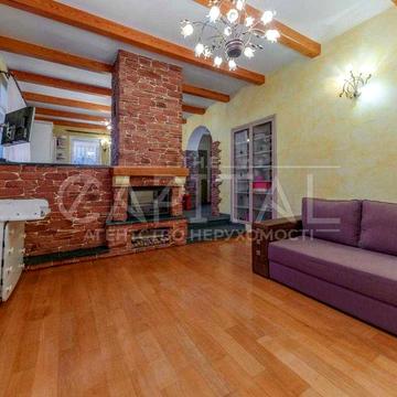 Продаж будинку 270м2 є ГАЗ 10сот Софіївська Борщагівка вул. Яблунева