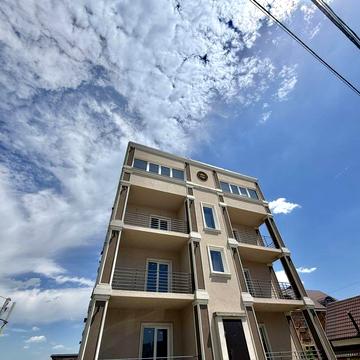 Продам 3-кімнатну квартиру неподалік Годилівського кільця з частковим ремонтом ЖК «Годилівуд»