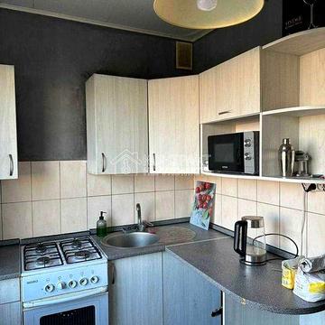 Продається 1-к квартира 27 кв. м на просп. Перемоги