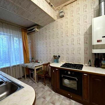Продам 3-кімн квартиру біля Музкомедії, вул. Ясна (3-203-029)