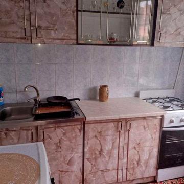 Здам 1 кімнатну квартиру з усіма меблями і технікою на Льотній, р-н Бойова