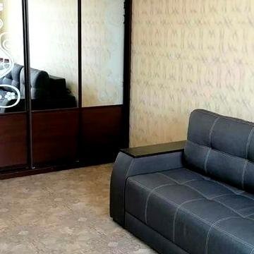 Продаж квартири 1-кімн. 37 м² 5/10 пов. Виноградар. вулиця Сергія Данченка
