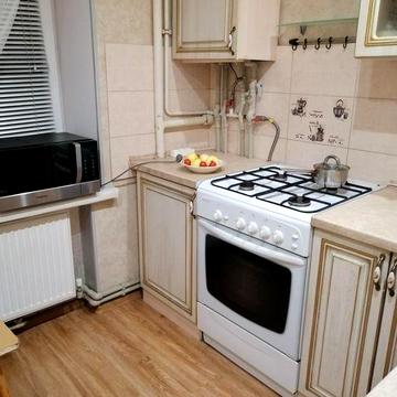 Продам, чудова 3кімнатна квартира.Камянське.Кіма 6. 1поверх. 49 000