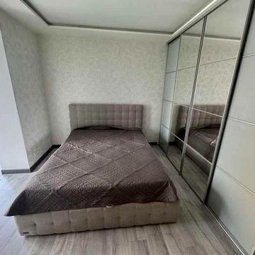 Сдается 2к квартира в ЖК Салют , бул. Слави, 2