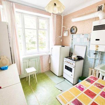 Продаю 2х комнатную квартиру Адмиральская 2а