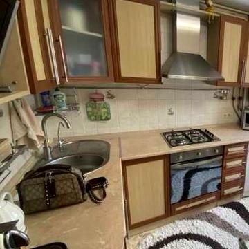 Продам 2 кім квартиру біля ТРК Україна