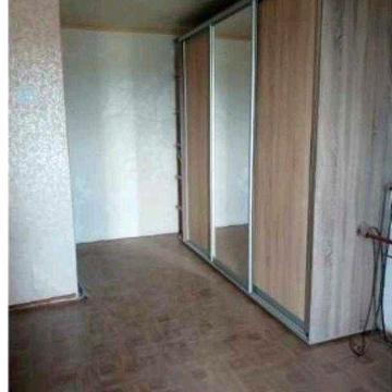 Продам 1-кімнатну квартиру, 10 хвилин від метро Індустріальна (Пролетарська)