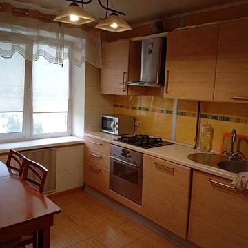 Продам квартиру на Слобожанском,8марта , Тепличная