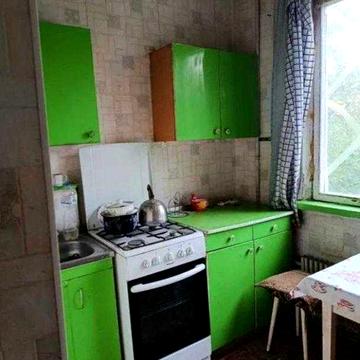 Продам 2х кімнатну квартиру біля метро Студентська
