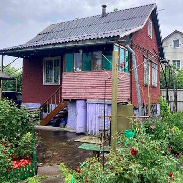 Дача  75 м2 , Осокорки , метро Славутич , район 1 Шлюза.