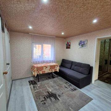 Продам 1 ком.квартиру Салтовка Кулиничи 35м2 со своим двором  участком и гаражом 20000у.е.