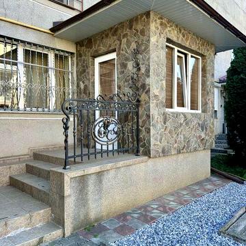 Оренда двокімнатної квартири з паркомісцем